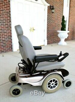 Electric wheelchair Jazzy 1170 great bariatric chair 26 seat 16 drive wheels