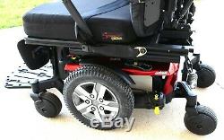 Electric wheelchair Quantum edge2.0 clean as a pin low hours tilt and feet lift