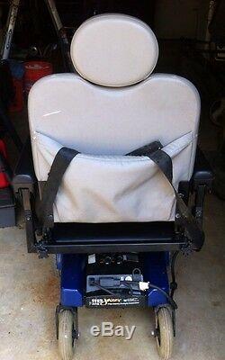 JAZZY POWER CHAIR 1113 ATS. New Batteries