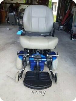 Jazzy 1107 Power Chair (Excellent Condition)
