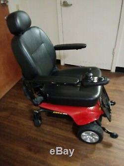 Jazzy mobility scooter power chair Select Elite new batteries used twice