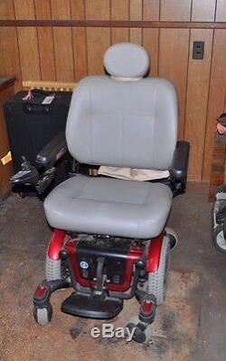 Mobility Scooter Power Chair Jazzy 300 Near Mint Condition Very Few Hours