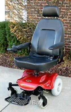 Mobility scooter power chair Shoprider Streamer new batteries nice chair