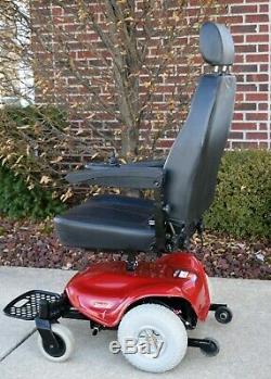 Mobility scooter power chair Shoprider Streamer new batteries nice chair