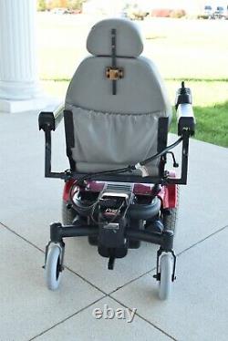 Power wheelchair Jazzy 1121 bariatric 400 lb. Rated great chair runs looks great
