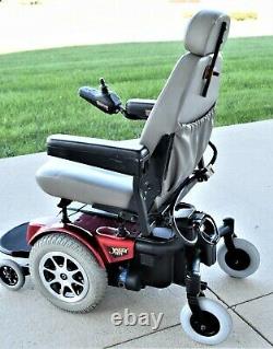 Power wheelchair Jazzy 1121 bariatric 400 lb. Rated great chair runs looks great
