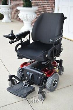 Power wheelchair Jazzy J 6 with 10 seat Lift mint condition very minimal use