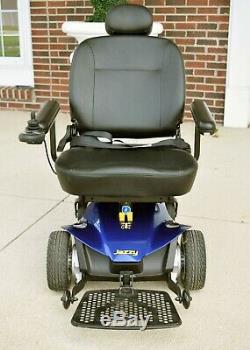 Power wheelchair Jazzy Select- mint- programmer show it's been run 1 hour