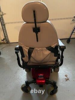 Pride Mobility Jazzy powered scooter chair