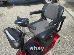 Pride Mobility REVO Electric Scooter Power Chair SC63 300lbs Capacity Newbat