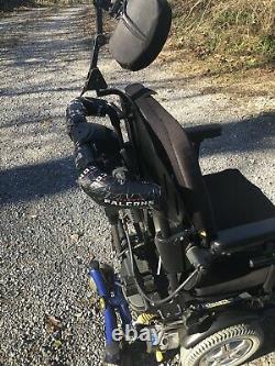 Quantum 6000Z mobility scooter/ power wheelchair, in working order with charger