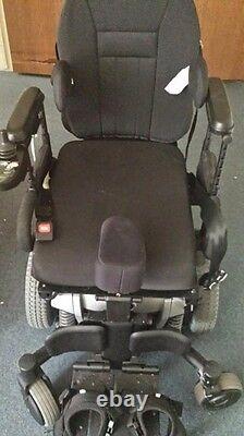 Quantum Rehab Q6 Edge Power Chair