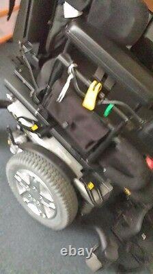 Quantum Rehab Q6 Edge Power Chair