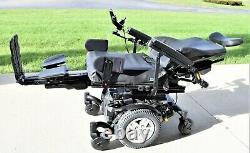 Quantum edge HD Bariatric Power Wheelchair Mint cond shows 1 mile 400 Lb Rated