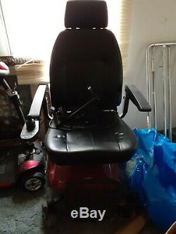 SHOPRIDER Streamer MOBILITY SCOOTER. Power Chair With Adjustable Seat & Armrests