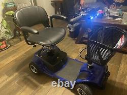 2023 Scooter de mobilité à quatre roues Chaise roulante électrique pliable pour la maison et les voyages