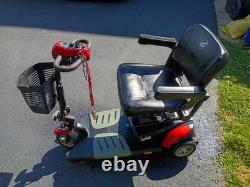 Bourdonnement d'Or autour du Scooter Électrique XL avec Corde d'Alimentation et Sac de Rangement