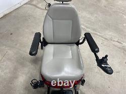 Chaise roulante électrique Jazzy Select GT Pride avec scooter à batteries neuves installées
