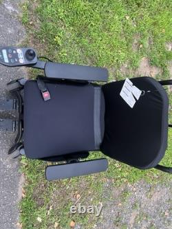 FAUTEUIL ROULANT ÉLECTRIQUE - Scooter Médical Électrique Quantum J4 de Pride Mobility