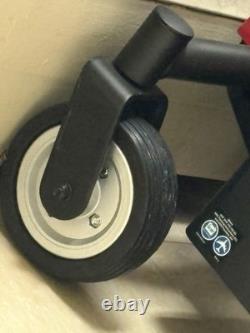 Fauteuil roulant électrique Jazzy Elite ES rouge à traction avant