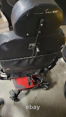 Fauteuil roulant électrique avant à roues motrices Pride Jazzy Elite ES rouge avec nouvelles batteries
