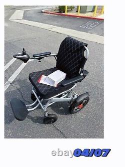 Fauteuil roulant électrique pliable pour voyage senior scooter 12A 10 miles avec double batterie