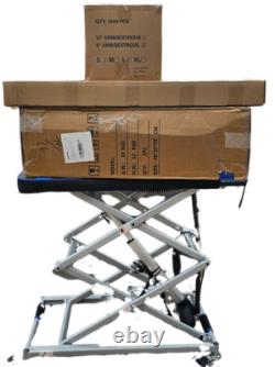 Mini élévateur rechargeable léger. Transfère les fauteuils roulants et scooters dans le coffre.