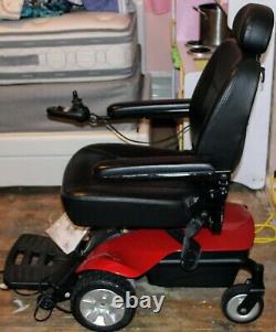 Pride Mobility Tss-300 Power Chair Scooter En Fauteuil Roulant Store À Peine Utilisé