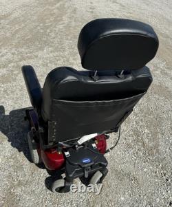 Scooter de mobilité Invacare Pronto M51 Sure Step fauteuil roulant avec nouvelles batteries en excellent état