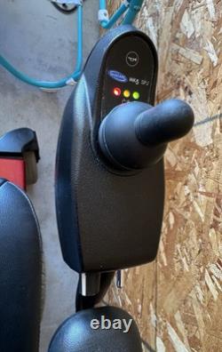 Scooter de mobilité Invacare Pronto M51 Sure Step fauteuil roulant avec nouvelles batteries en excellent état