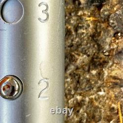 Scooter de mobilité, deux déambulateurs, un lourd et un compact, toilettes portables pliantes