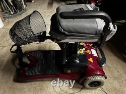 Scooter de mobilité électrique avec chargeur