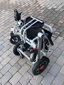 Scooter électrique léger pliable pour fauteuil roulant 12A Lithium approuvé par les compagnies aériennes